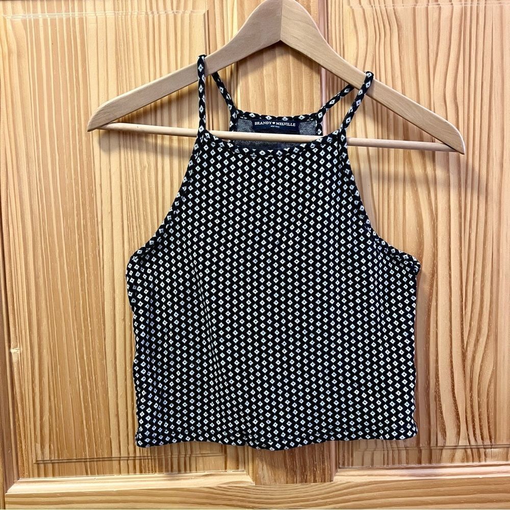 Brandy Melville black top w white diamond pattern sleeveless cropped crop tank